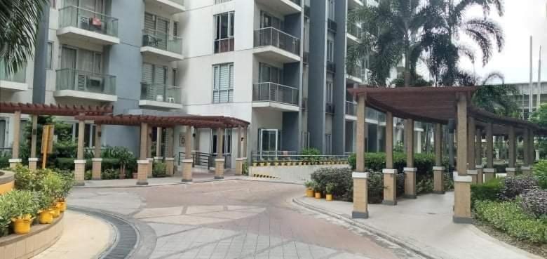 One Palm Tree Villas Naia Terminal 3 Manille Extérieur photo
